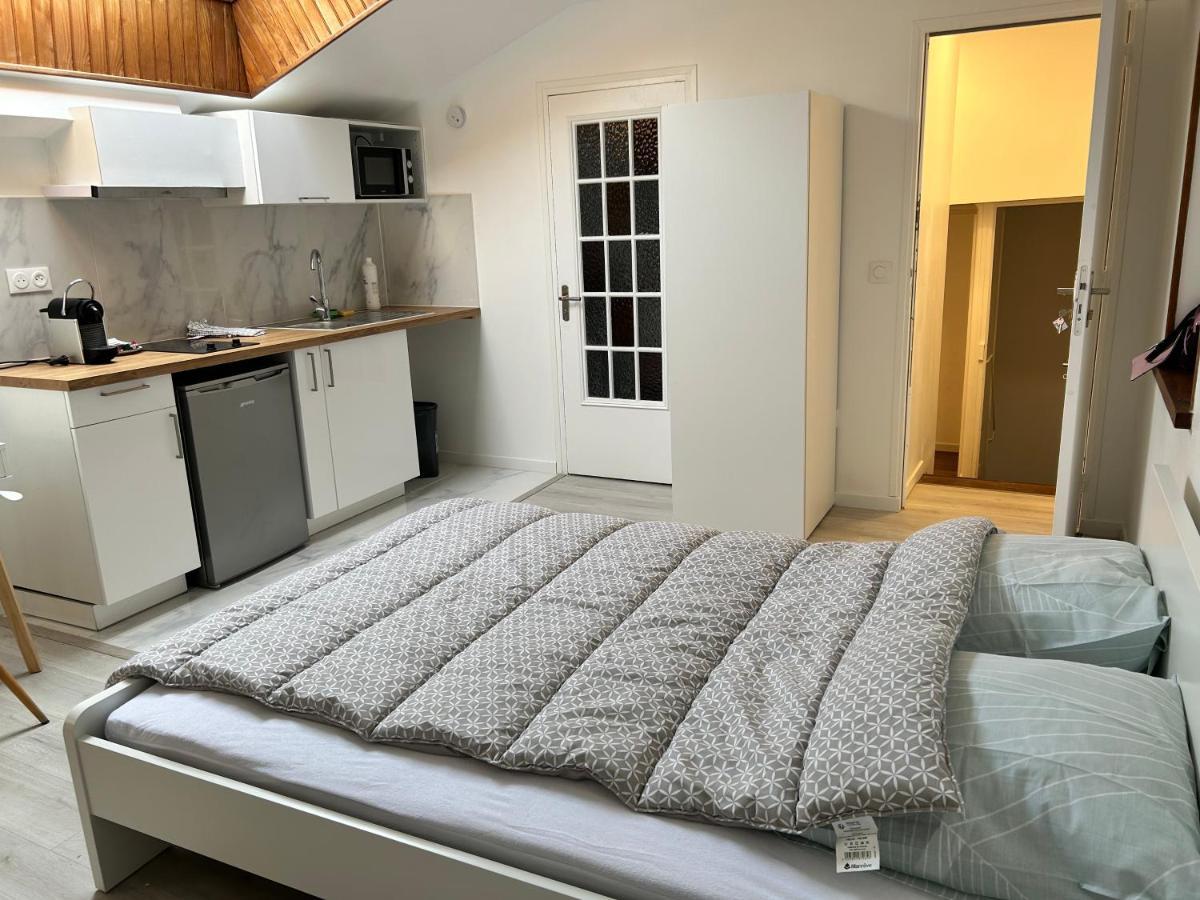 Studio 21M2 Equipe Et Meuble Centre Ville Massy Exterior foto