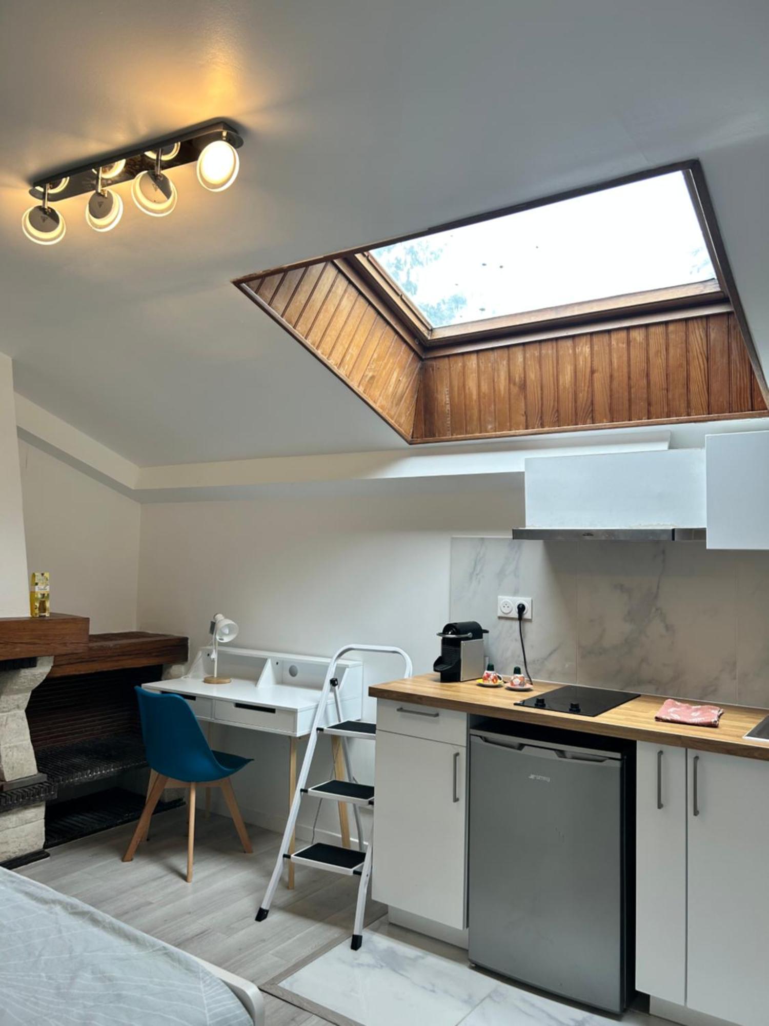 Studio 21M2 Equipe Et Meuble Centre Ville Massy Exterior foto